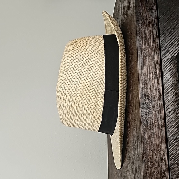 Men's Hat - Picture 3 of 8